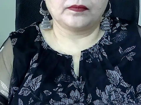 Soniya Sha online show from 04/13/26, 07:25