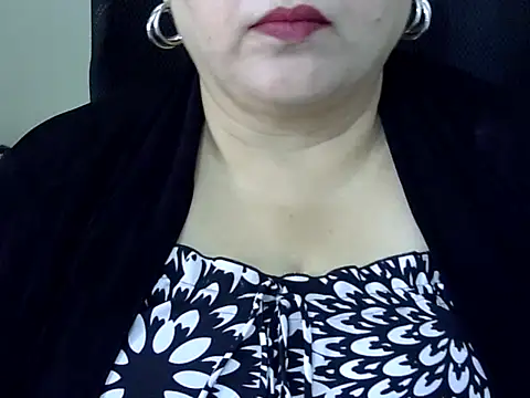 Snapshot of Soniya_Sha chatting on 05/11/26, 07:36 Soniya Sha online show from 05/11/26, 07:36