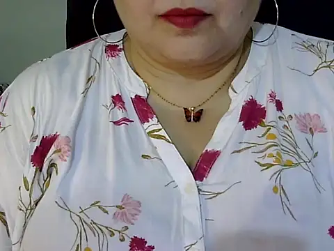 Snapshot of Soniya_Sha chatting on 05/26/26, 01:51 Soniya Sha online show from 05/26/26, 01:51