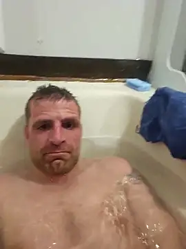 Legtrembler1 online show from 03/30/26, 06:47