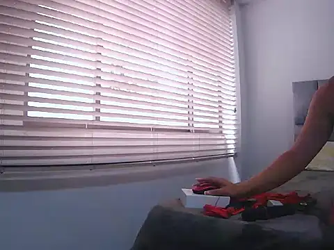 Fernanda andrew online show from 04/17/26, 03:26