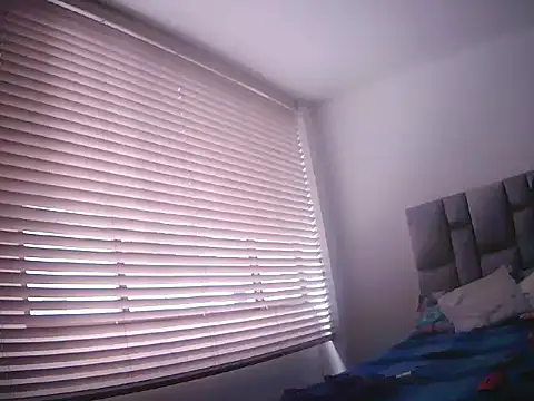 Fernanda andrew online show from 06/10/26, 04:06