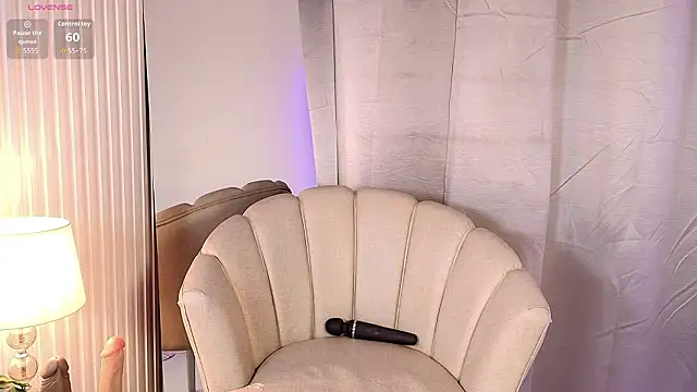 Mia mystic  online show from 03/25/26, 12:11