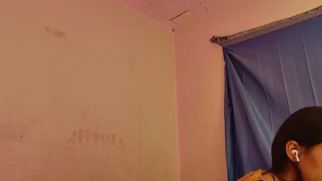 MoonLipsON- online show from 04/09/26, 08:31