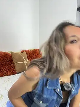 sandrafarrely online show from 04/02/26, 02:20