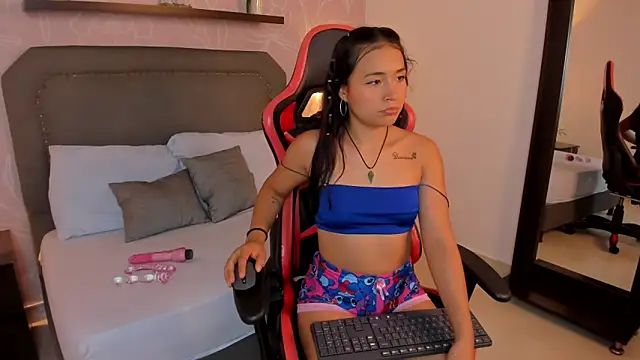 madison saenzz online show from 12/21/25, 07:21