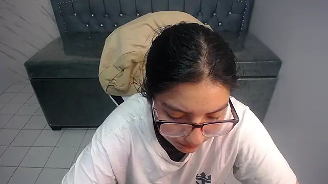 eva smit t online show from 04/18/26, 08:09