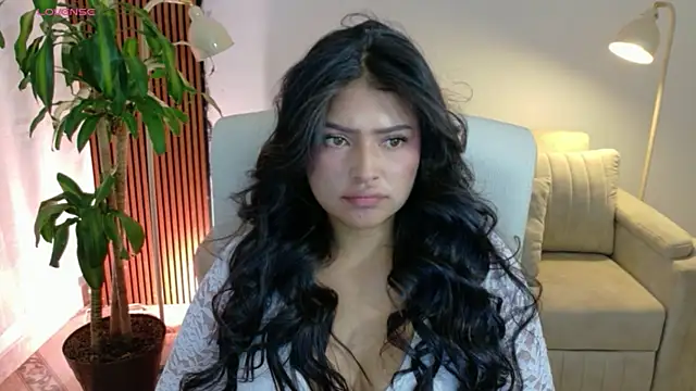 Snapshot of victoria___moon chatting on 07/31/26, 02:49 victoria moon online show from 07/31/26, 02:49