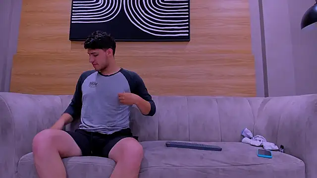 Snapshot of big__friends chatting on 12/05/25, 01:52 big friends online show from 12/05/25, 01:52