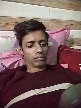 bottomnoida online show from 12/05/25, 03:48