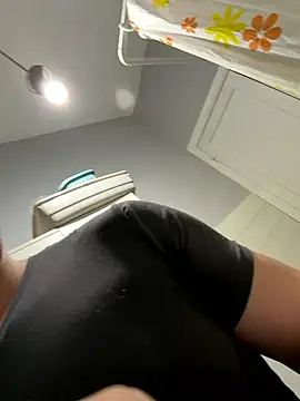 Snapshot of CharlyAlfa22 chatting on 01/09/26, 04:21 CharlyAlfa22 online show from 01/09/26, 04:21