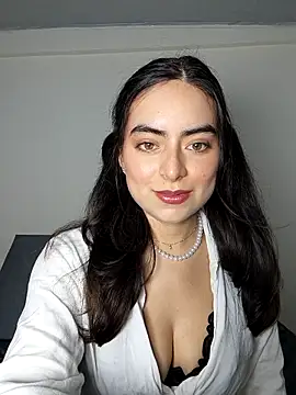 saasha Petit online show from 03/07/26, 10:56