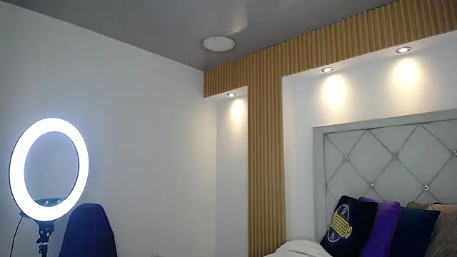 Kat Cute online show from 04/18/26, 04:05