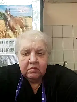 HapinessLovee online show from 01/12/26, 08:52