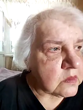 HapinessLovee online show from 04/08/26, 12:38