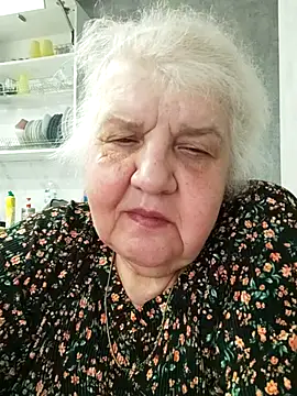 HapinessLovee online show from 04/09/26, 10:42