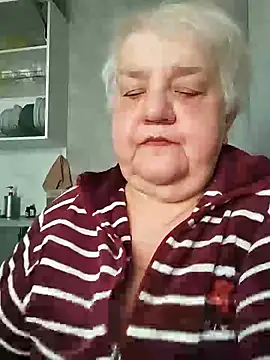 HapinessLovee online show from 04/30/26, 07:58