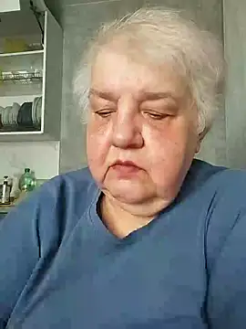 HapinessLovee online show from 05/05/26, 07:27