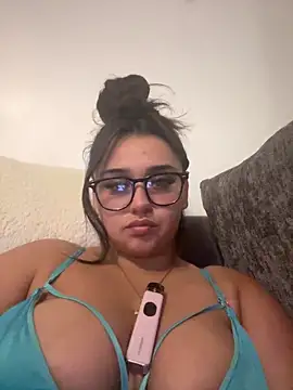 Wild Busty Niyah XX online show from 03/10/26, 09:20