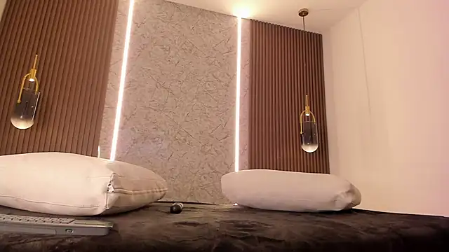 maye wells  online show from 02/28/26, 07:37