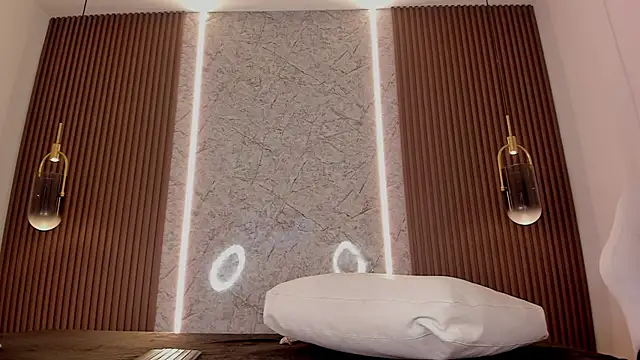 maye wells  online show from 04/14/26, 07:31