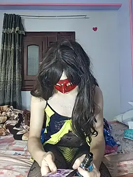 daisytaylorx1 online show from 04/24/26, 09:17