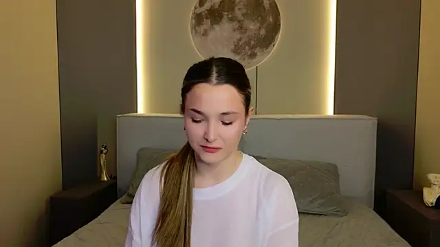 Lina Sinerz online show from 03/02/26, 08:26