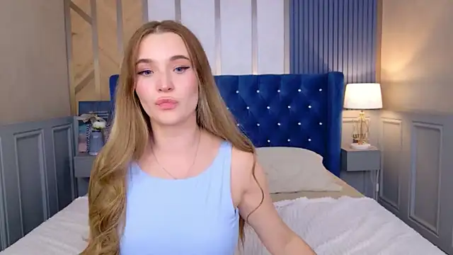 Lina Sinerz online show from 06/29/26, 03:57