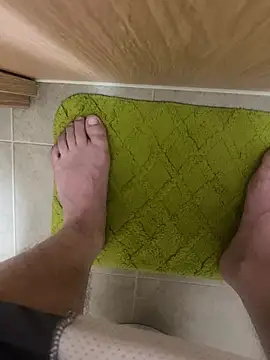hairylittledic online show from 06/18/26, 11:42