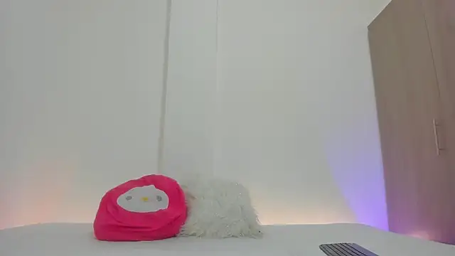 litle slut online show from 04/30/26, 02:07