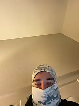 phantom898983 online show from 04/01/26, 07:53