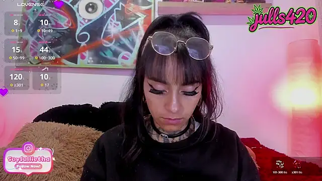 Snapshot of Julls420_ chatting on 07/15/26, 09:58 Julls420 online show from 07/15/26, 09:58