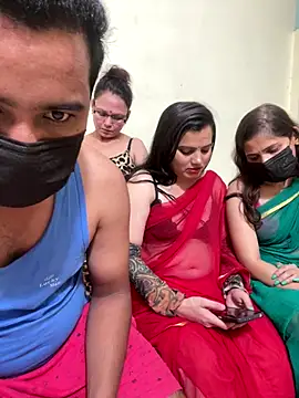 STARGROUPNEXT online show from 12/05/25, 02:14