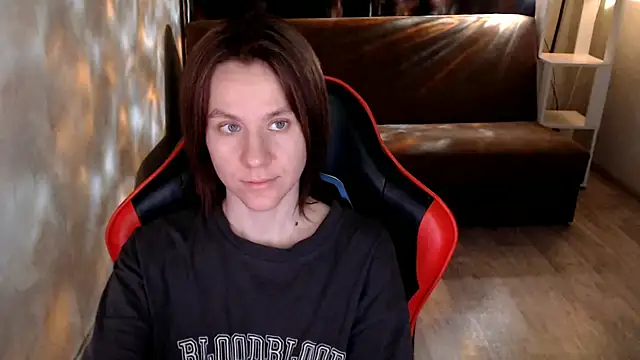 MiaBun1 online show from 12/18/25, 03:12