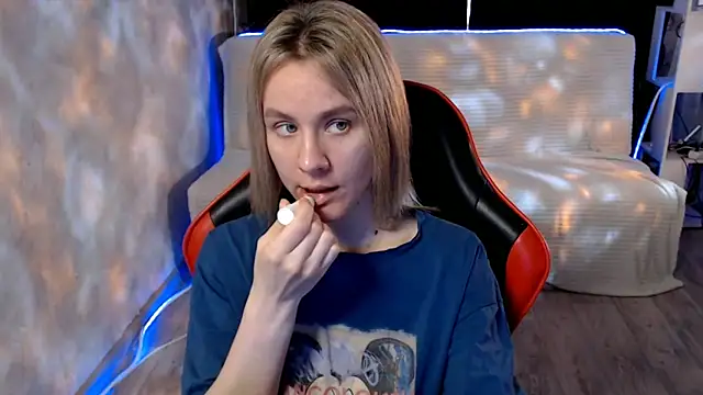 MiaBun1 online show from 04/10/26, 03:45