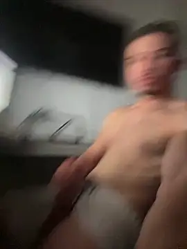 Snapshot of cruzx_ chatting on 12/05/25, 01:52 cruzx online show from 12/05/25, 01:52