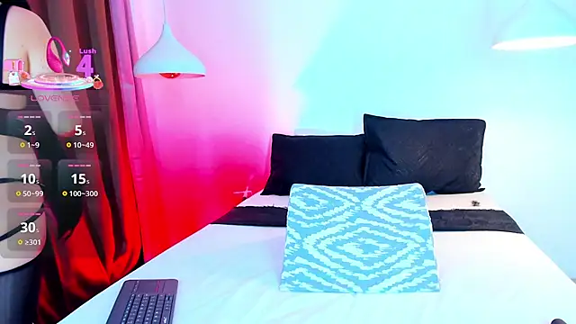  Xynara owo online show from 01/31/26, 11:25