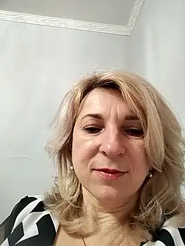 AhlyssaLove1155 online show from 12/13/25, 07:53