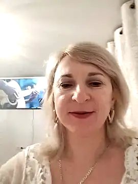 AhlyssaLove1155 online show from 04/15/26, 05:31