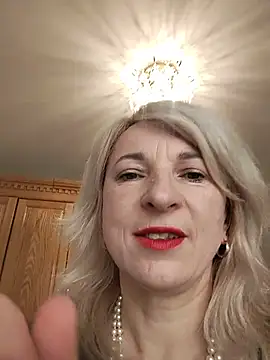 AhlyssaLove1155 online show from 05/17/26, 08:12