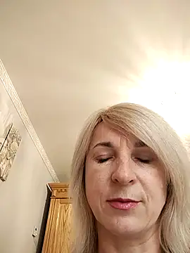 AhlyssaLove1155 online show from 05/29/26, 04:16