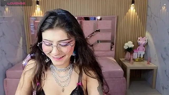 miss devil s online show from 02/20/26, 03:03