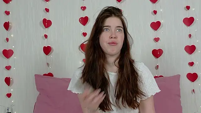 Kimberlybondd online show from 02/13/26, 07:32