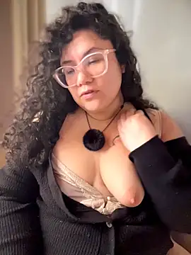 VanesssaMilf  online show from 04/14/26, 12:11