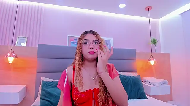 abril dolly online show from 12/16/25, 12:10