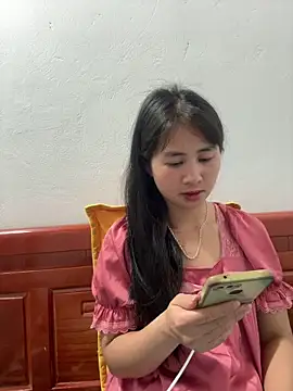 Him MountainGirl online show from 04/11/26, 02:32