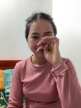 Him MountainGirl online show from 04/21/26, 10:43