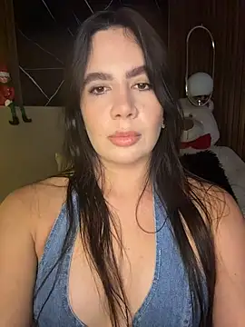 ValentinaEliot online show from 12/14/25, 01:33