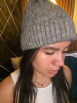 ValentinaEliot online show from 04/01/26, 01:41