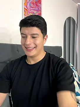 Snapshot of Goldenknight33 chatting on 01/08/26, 02:19 Goldenknight33 online show from 01/08/26, 02:19